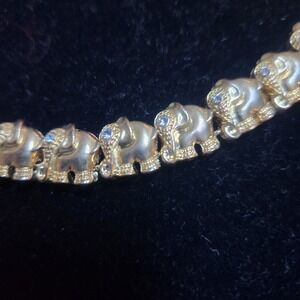 Vintage Gold Tone slider Elephant Link Bracelet with Rhinestone Eyes 7.5 Inch
